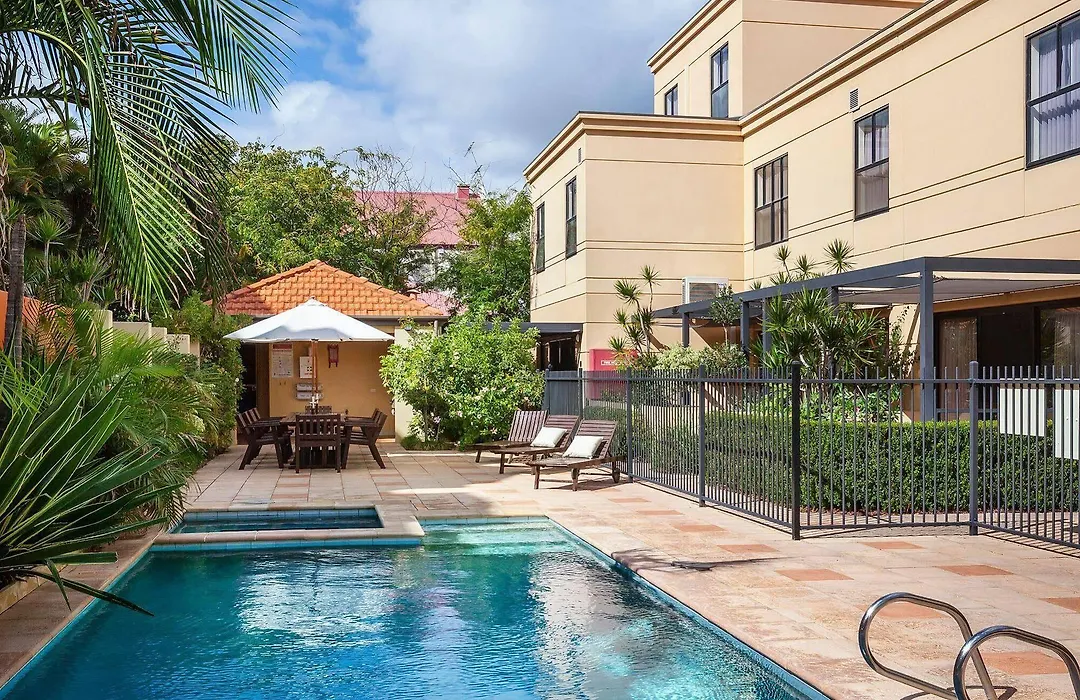 Best Western Northbridge Apartments-1